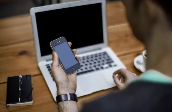 ¿Tenés un iPhone? Esta popular app pone en juego tus crypto en las exchanges más conocidas