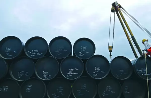 Los precios del petróleo se disparan a máximos de 2023