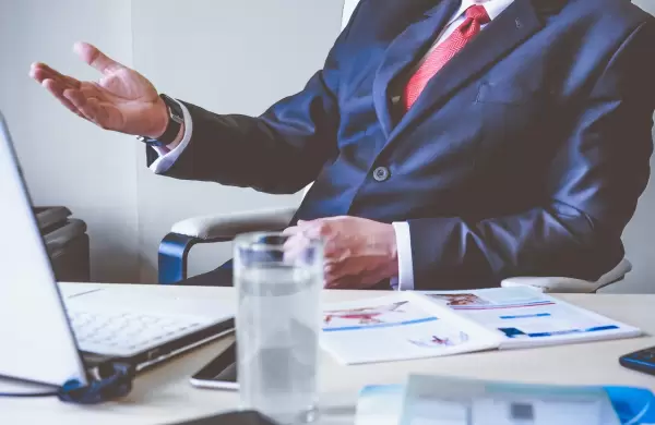 Las mentiras más comunes cuando una persona habla sobre su éxito