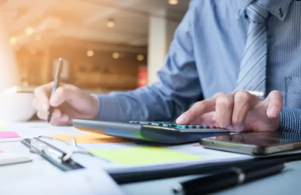 Las polticas tributarias se anuncian?