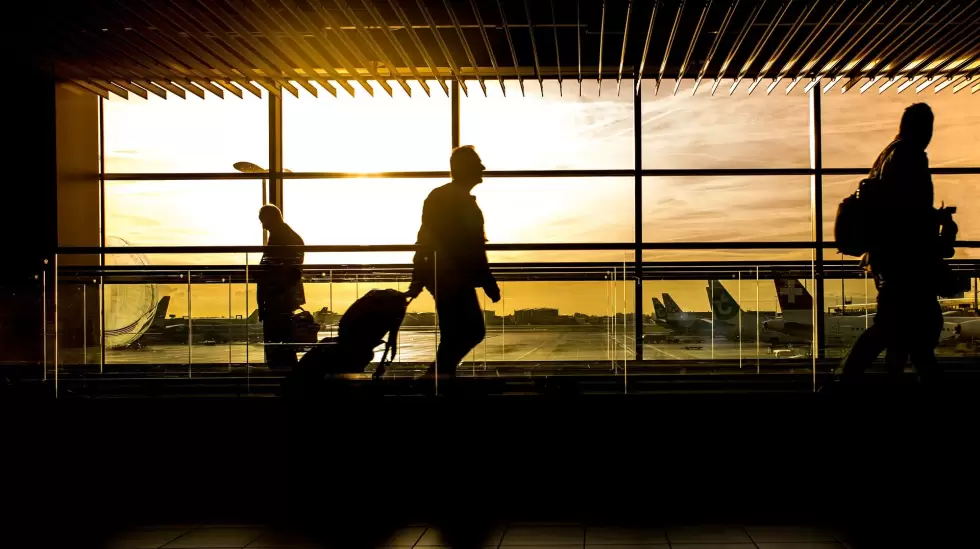 vuelos - aeropuerto - turismo rudy y peter skitterians ph