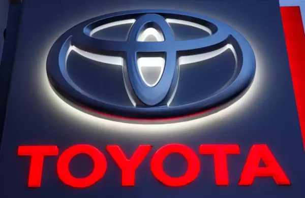 Toyota recorta su objetivo de producción por la escasez de semiconductores
