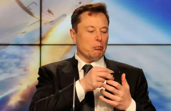 Elon Musk y la firma mexicana StarGroup, en pie de guerra por la marca Starlink