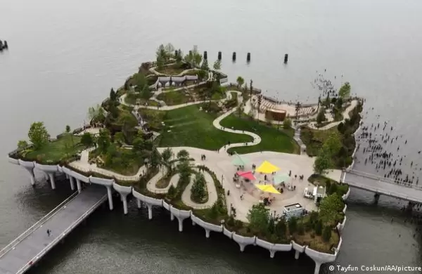 Cómo es el parque público de Nueva York de 260 millones de dólares