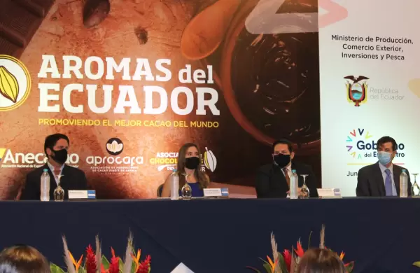 Encuentro productivo reúne a exponentes del cacao