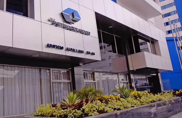 Petroecuador readjudica el mismo concurso a compaa denunciada