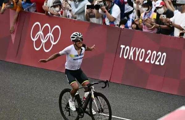 Richard Carapaz hace un llamado por apoyo a deportistas ecuatorianos