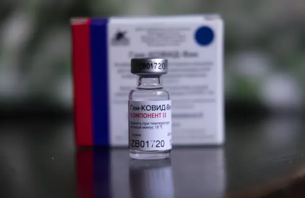 Rusia desarrolla una nueva versión de la vacuna Sputnik adaptada a la variante Ómicron