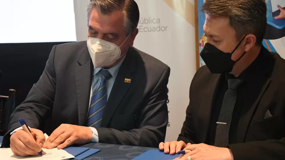 Ministerio del Trabajo y Fundacin Telefnica Movistar firman acuerdo