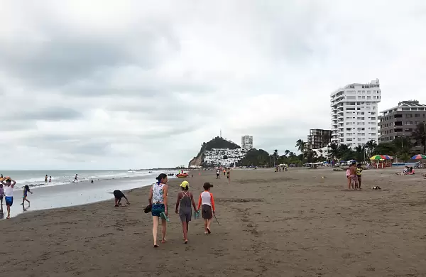 El IVA bajará al 8 % durante el feriado del 24 de Mayo