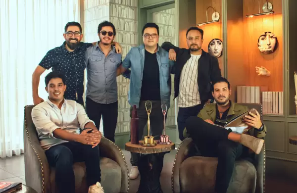 Seis ecuatorianos 'on fire' ganan un reto mundial de Burger King