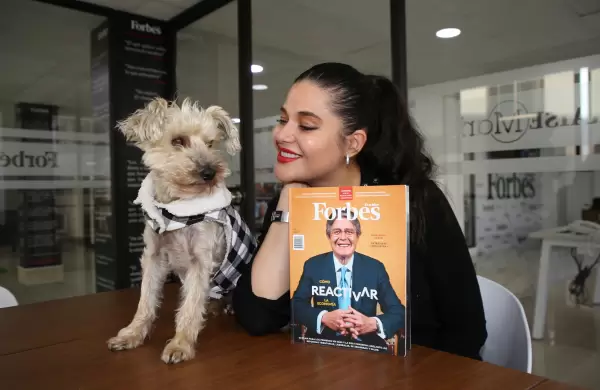 Con ustedes, Hugo Sánchez, la mascota de Forbes Ecuador