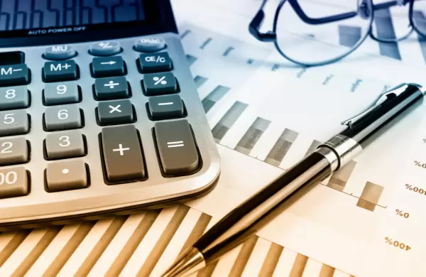 Recuperar la economa es como armar un cubo rubik