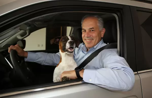 Tito es el tercer hijo del CEO de Telefónica en Ecuador