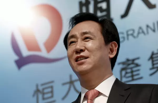 Cómo es el peligroso círculo vicioso que llevó a Evergrande al abismo