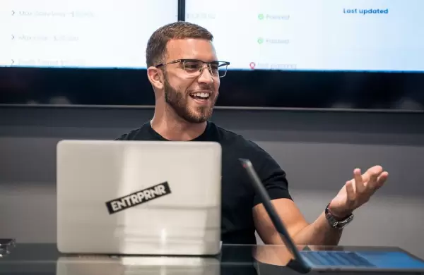 De vender donas a ser un referente del trading: la historia de Alex González