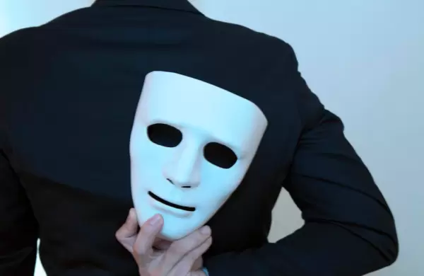 IT y hampa: clonaron la voz de un gerente para robar US$ 35 millones a un banco