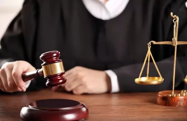 Jueces con intereses