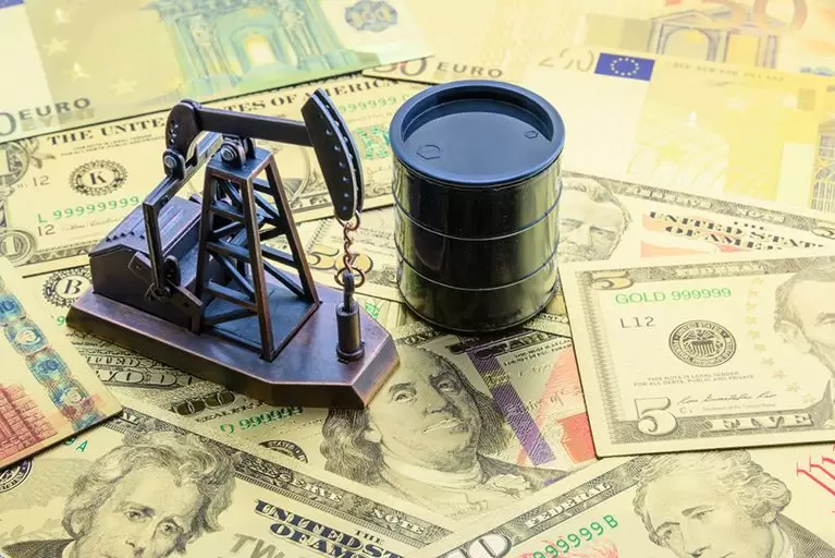petroleo y dinero