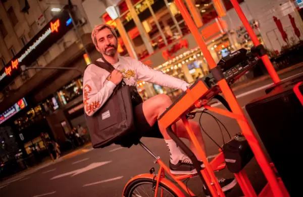 Bad Boy Orange: el DJ argentino que llevó la electrónica a la calle y lo hizo negocio