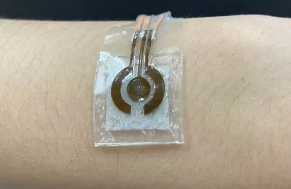 Cómo funciona el sensor que puede medir la glucosa en sangre sin pinchazos