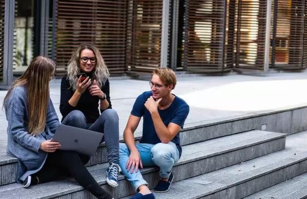 Cinco errores financieros que cometen los millennials y hay que evitar