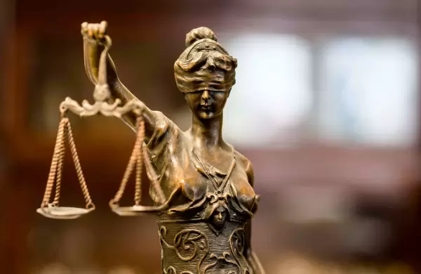 Enfrentar al monstruo de la justicia de Florida