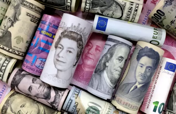 El dólar consolida ganancias en una semana crucial para los bancos centrales