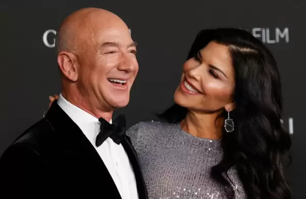 Video de DiCaprio "conquistando" a la novia de Jeff Bezos se hace viral