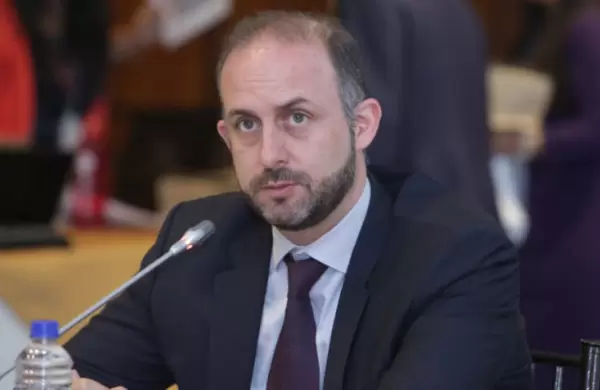 Expoflores: Martnez propone el uno a uno