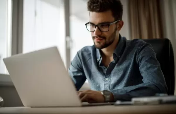 Guía para diferenciarte vendiendo por LinkedIn: qué herramientas ofrece y muy pocos conocen