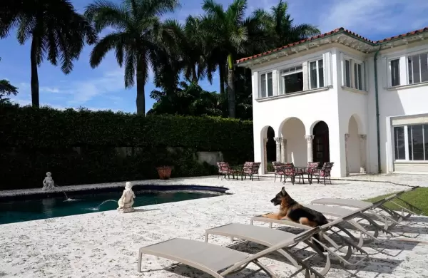 La historia de Gunther, el perro ms rico del mundo con propiedades en Miami, Miln y la Toscana de Italia