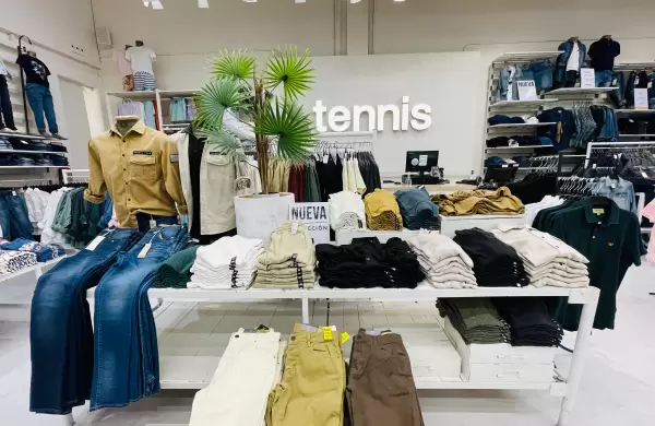 Tennis ya suea con levantar una planta de produccin en Ecuador