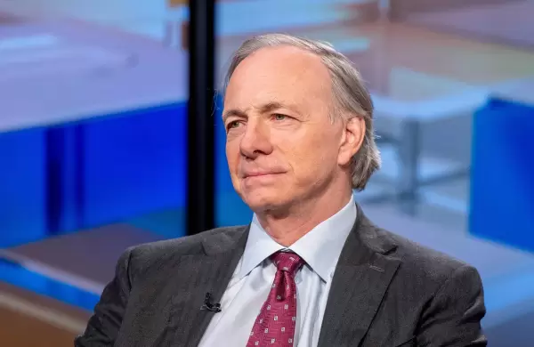 El polmico magnate Ray Dalio pronostic una devastadora cada burstil