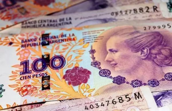 Rcord 2021: El peso argentino fue la segunda moneda ms devaluada del mundo