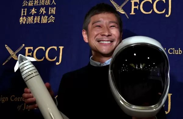 Tras los pasos de Bezos: quién es el multimillonario japonés que viajó al espacio