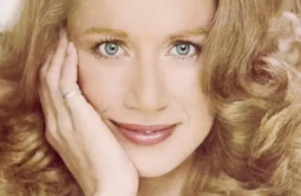 La historia del "Porque yo lo valgo": el lema que lleva 50 años empoderando a las mujeres