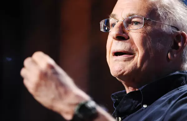 Daniel Kahneman: "La inteligencia artificial será mejor que las personas para tomar decisiones"