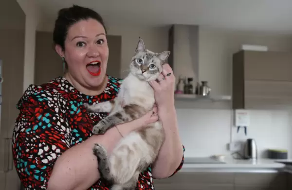 Fiyero y Minnie, ecuatorianos nacionalizados britnicos