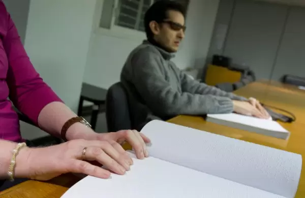La historia de cómo un chico de 12 años inventó el braille