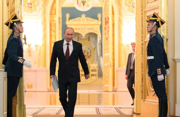 El modelo Khodorkovsky, el modelo Mafia y el modelo Bluster: tres teorías de cómo Vladimir Putin gana millones