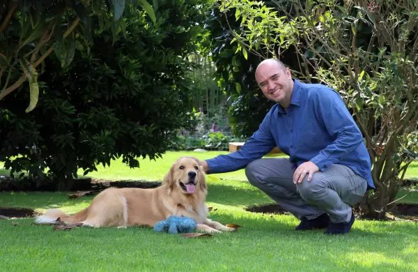 Lana ilumina los das del Gerente General de Monoltica