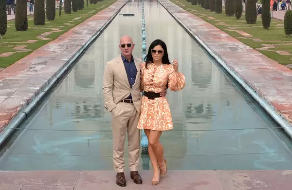 Jeff Bezos, detrs de los miles de millones: Cmo construy y est distribuida su fortuna en la actualidad