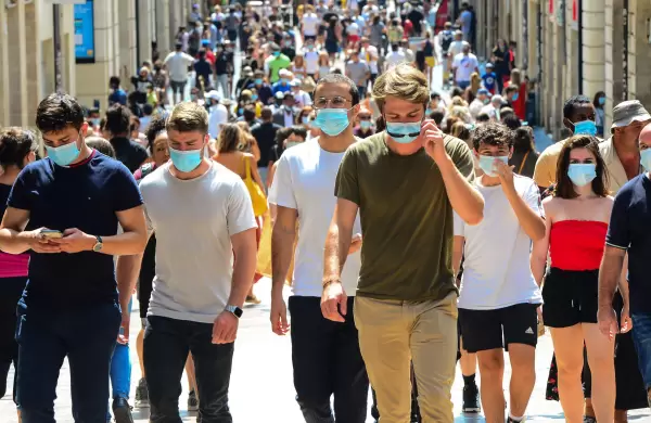 La nueva ola de Covid-19 en Europa puede ya haber comenzado, sugieren los datos