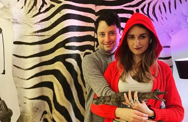 Quién es la rapera, apodada "la cocodrilo de Wall Street", acusada de robar 120.000 bitcoins