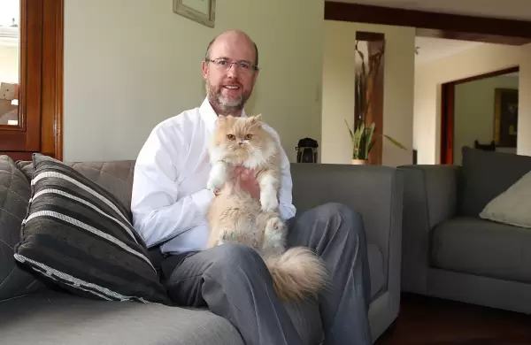 Lul es la asistente ejecutiva del gerente general de Newcor