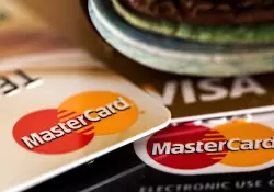 Visa y Mastercard suspenden servicios a bancos rusos afectados por sanciones