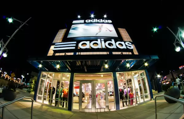 Adidas se suma a las sanciones a Rusia: la lista de empresas que dan la espalda a Putin tras los ataques a Ucrania