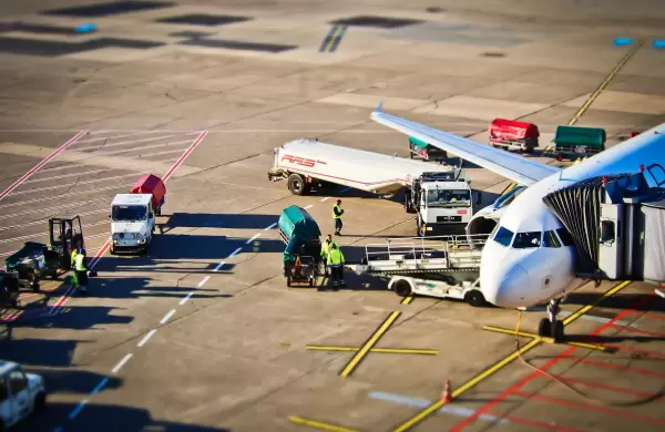 Interferencias de 5G provocarían retrasos en vuelos que aterricen en aeropuertos de EE.UU y pérdidas por US$ 638 millones