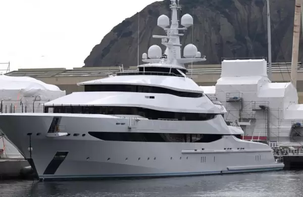As es el Amore Vero, el super yate del millonario ruso Igor Sechin incautado por Francia